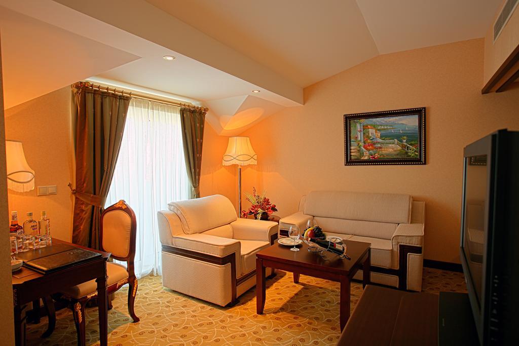 Latanya Palm & Spa Airport Antalya Luaran gambar